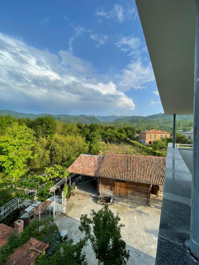 Bed and Breakfast Zaali'S Wine Cellar Vani Exterior foto