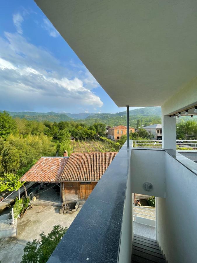 Bed and Breakfast Zaali'S Wine Cellar Vani Exterior foto